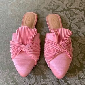 Scoop Pink Pleated Knot Mules